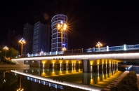 天橋照明亮化工程設(shè)計，點綴城市夜景燈光